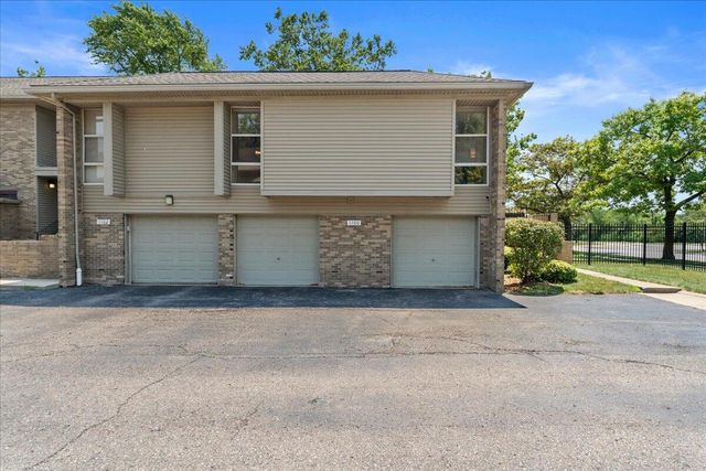 1100 Saint Aubin Place, Detroit, MI 48207