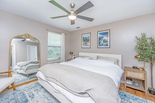 995 Oakcrest Drive, Charleston, SC 29412