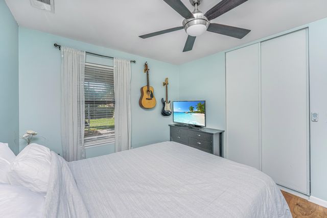 995 Oakcrest Drive, Charleston, SC 29412