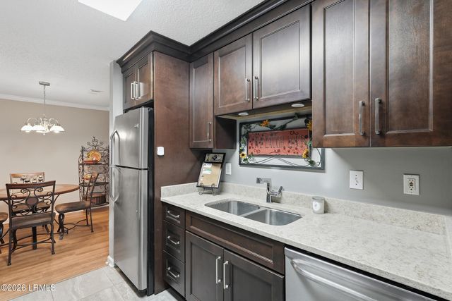 50 Pebble Beach Cv Apt A112, Bluffton, SC 29910