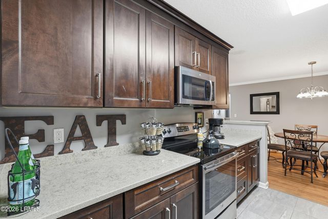 50 Pebble Beach Cv Apt A112, Bluffton, SC 29910