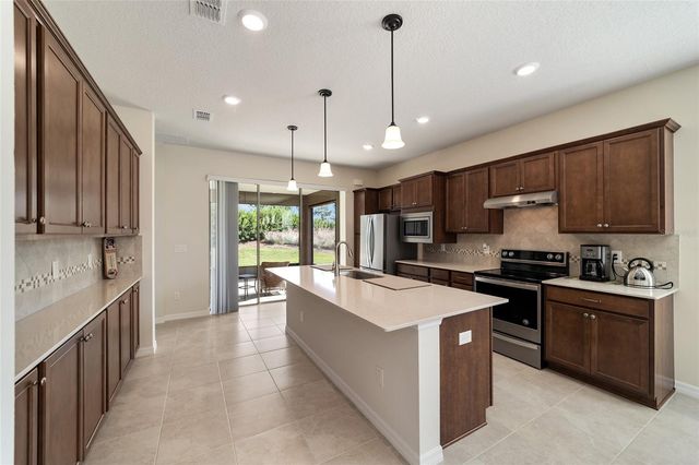 6094 SW 93RD CIRCLE, Ocala, FL 34481