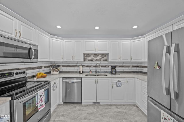 6194 Friedens Grove Road, Gibsonville, NC 27249