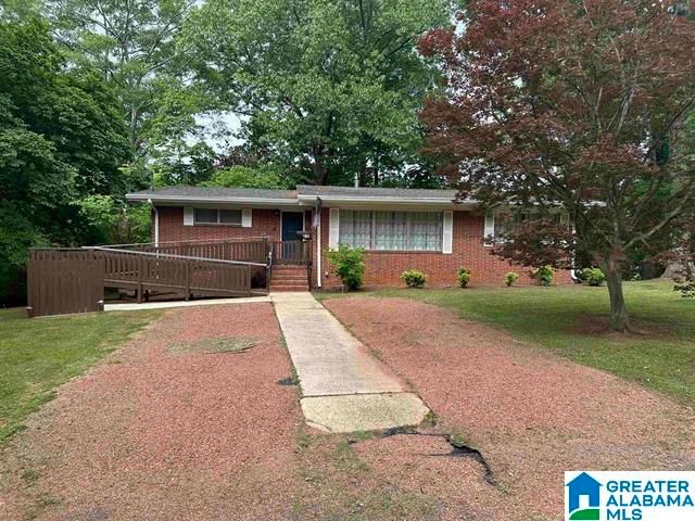 216 MIMOSA CIRCLE, Hueytown, AL 35023