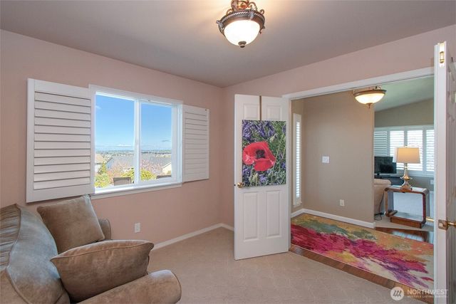 31 Topaz Way, Sequim, WA 98382