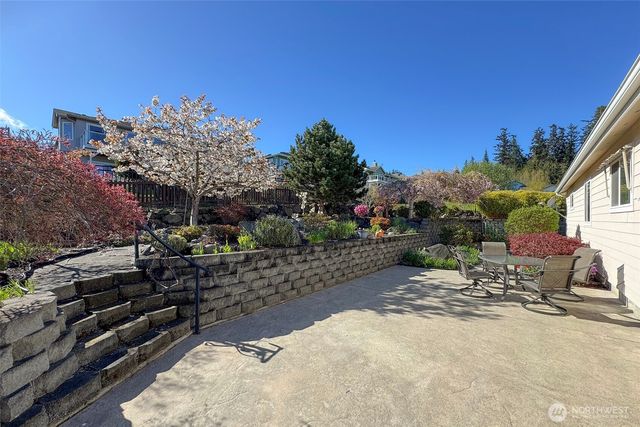 31 Topaz Way, Sequim, WA 98382