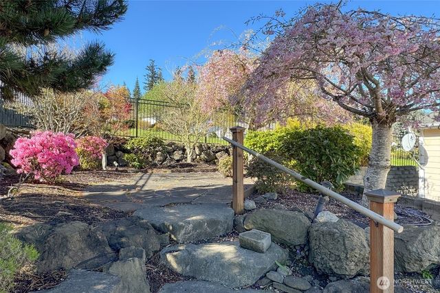 31 Topaz Way, Sequim, WA 98382
