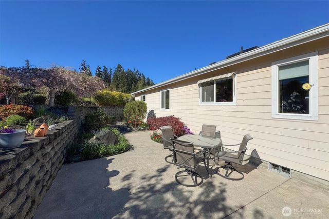 31 Topaz Way, Sequim, WA 98382
