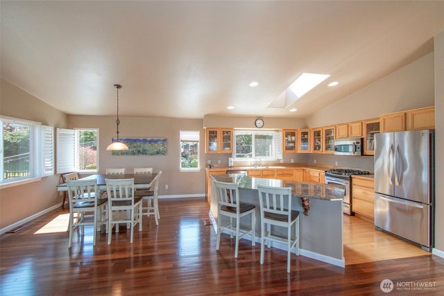 31 Topaz Way, Sequim, WA 98382