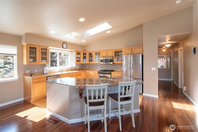 31 Topaz Way, Sequim, WA 98382