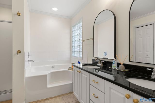 1611 Stone River Place, Decatur, AL 35603