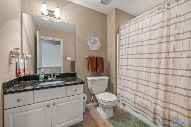 1611 Stone River Place, Decatur, AL 35603