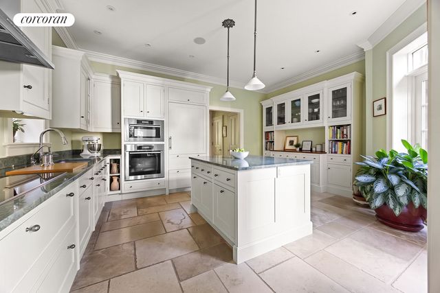799 Carroll Street, New York City, NY 11215