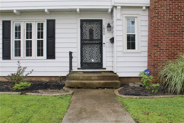 1800 Pembrook Road, Springfield, OH 45504