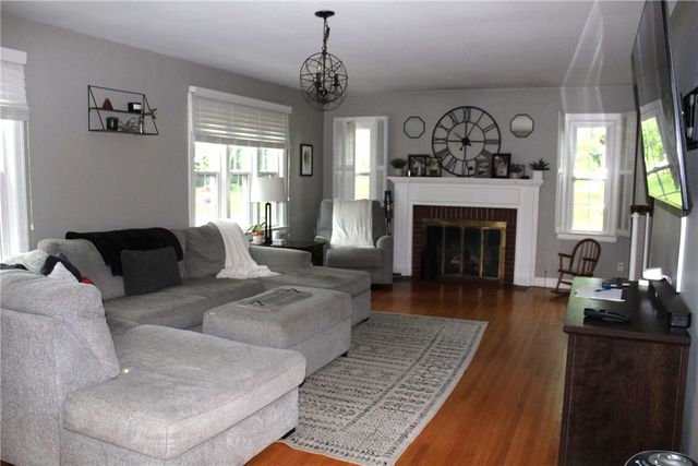 1800 Pembrook Road, Springfield, OH 45504