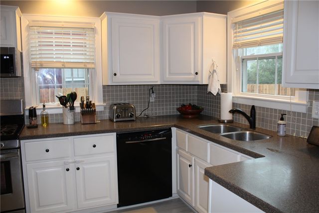 1800 Pembrook Road, Springfield, OH 45504