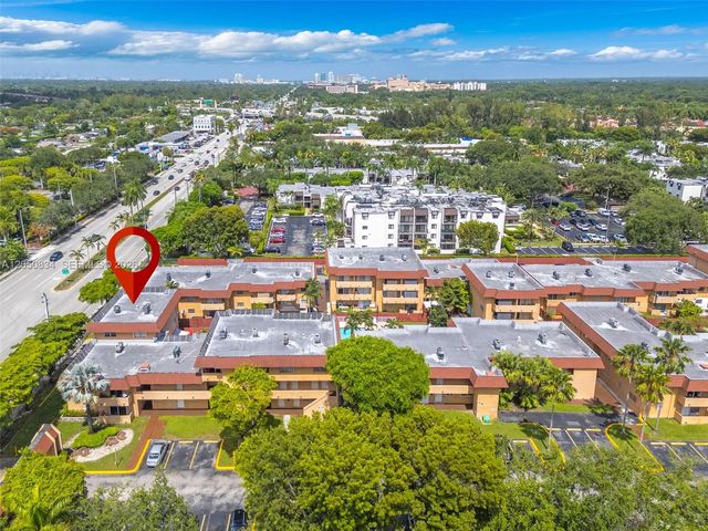 9958 SW 88th St 522-5, Miami, FL 33176