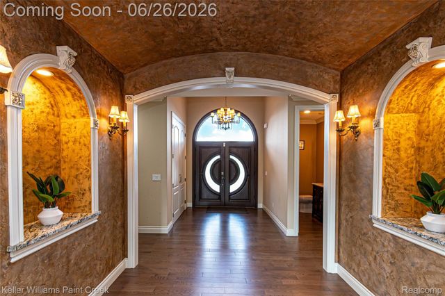 2400 Inwood Road, Washington Township, MI 48095