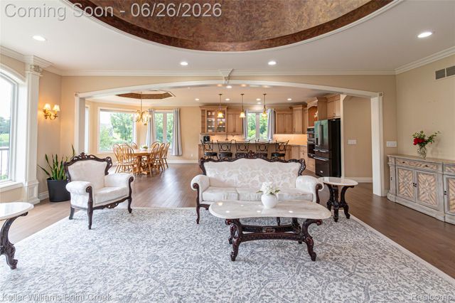 2400 Inwood Road, Washington Township, MI 48095