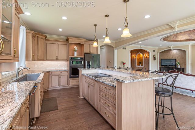 2400 Inwood Road, Washington Township, MI 48095