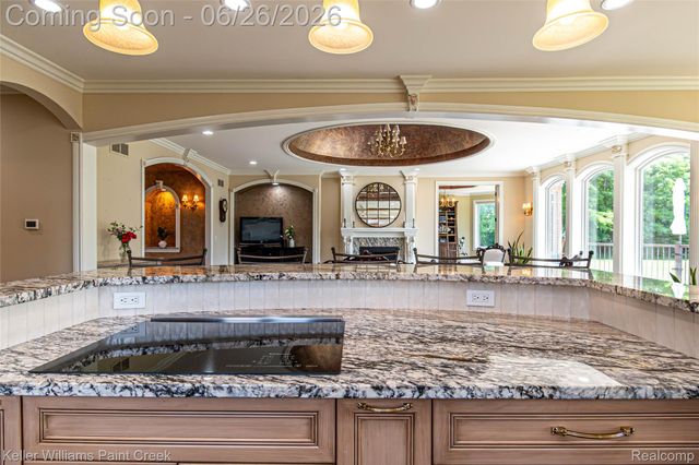 2400 Inwood Road, Washington Township, MI 48095