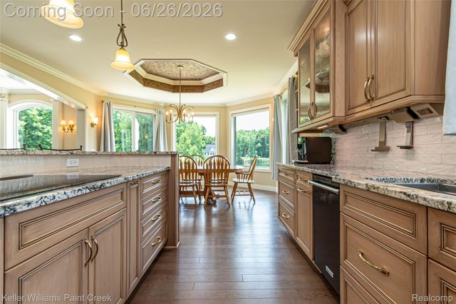 2400 Inwood Road, Washington Township, MI 48095