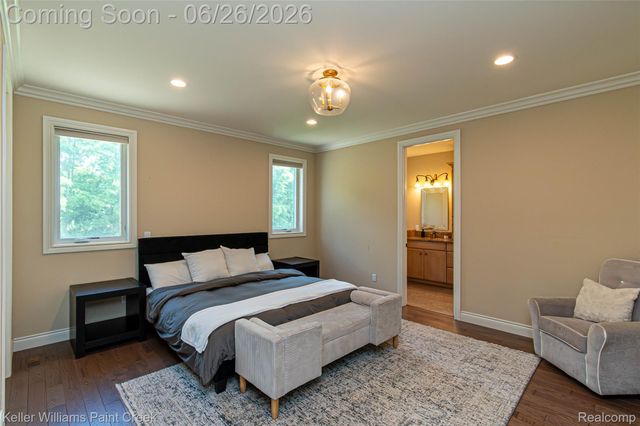2400 Inwood Road, Washington Township, MI 48095