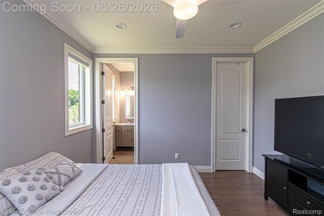 2400 Inwood Road, Washington Township, MI 48095