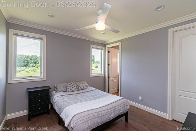 2400 Inwood Road, Washington Township, MI 48095