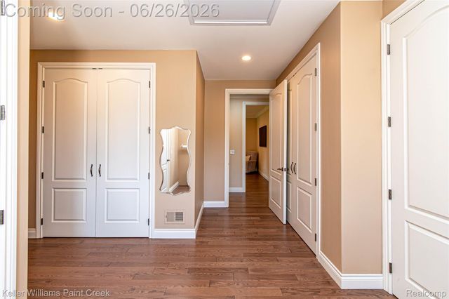 2400 Inwood Road, Washington Township, MI 48095