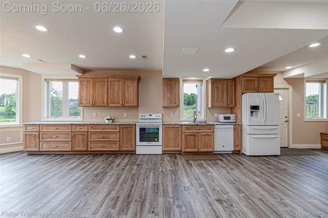 2400 Inwood Road, Washington Township, MI 48095