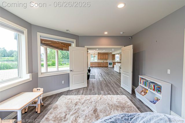 2400 Inwood Road, Washington Township, MI 48095
