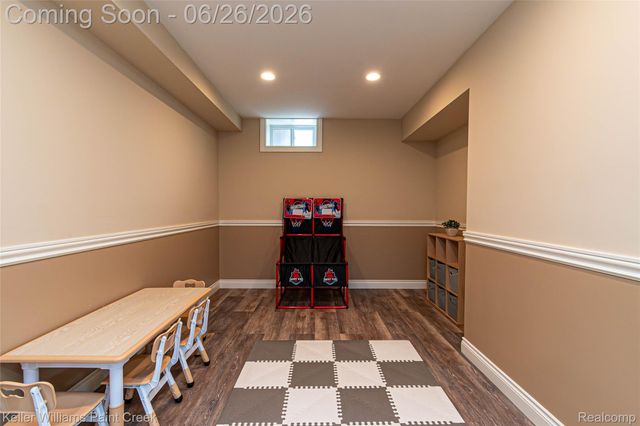 2400 Inwood Road, Washington Township, MI 48095