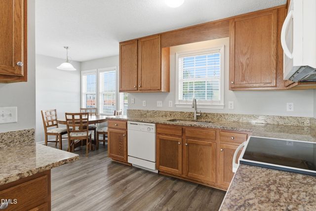 139 Woodglen Drive, Clayton, NC 27527