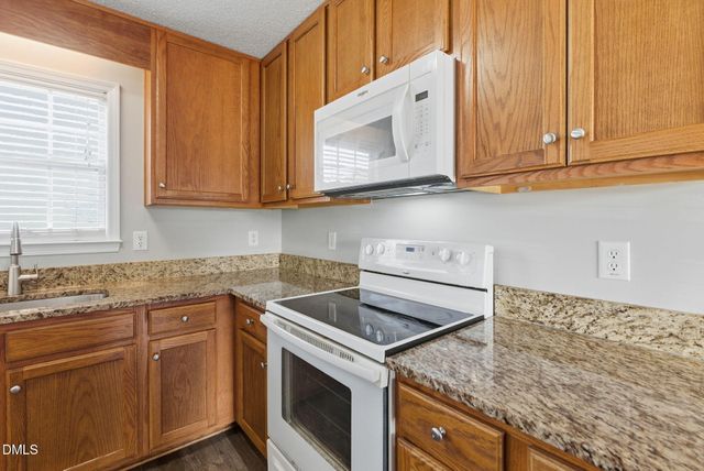 139 Woodglen Drive, Clayton, NC 27527