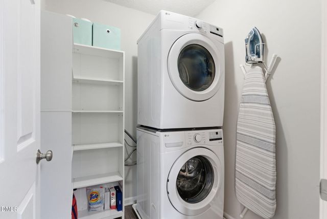 139 Woodglen Drive, Clayton, NC 27527