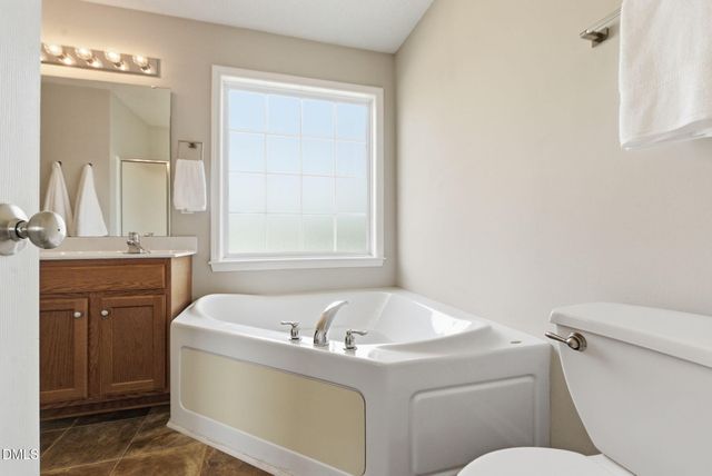 139 Woodglen Drive, Clayton, NC 27527