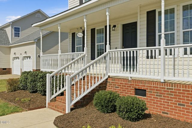 139 Woodglen Drive, Clayton, NC 27527