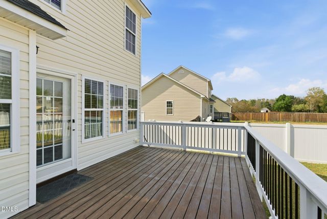 139 Woodglen Drive, Clayton, NC 27527