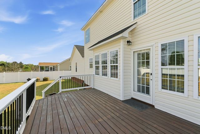 139 Woodglen Drive, Clayton, NC 27527