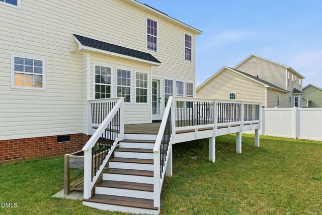 139 Woodglen Drive, Clayton, NC 27527