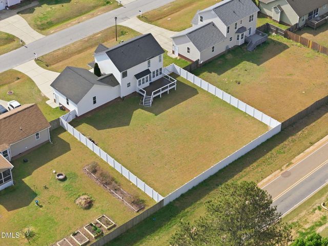 139 Woodglen Drive, Clayton, NC 27527