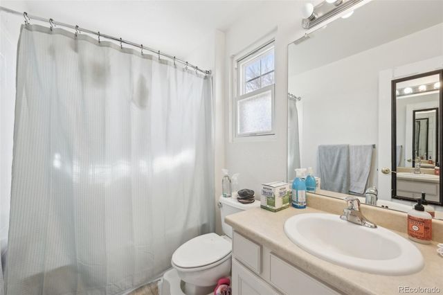 2490 S Jebel Way, Aurora, CO 80013