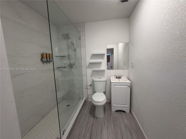 3950 NW 171st Ter, Miami Gardens, FL 33055