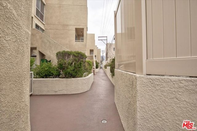 108 W Maple Street 27, Glendale, CA 91204