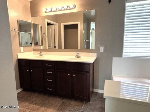 3827 E TRIGGER Way, Gilbert, AZ 85297