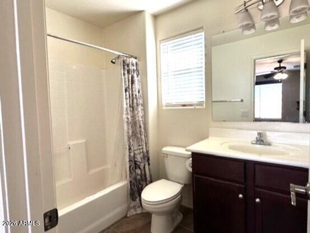 3827 E TRIGGER Way, Gilbert, AZ 85297