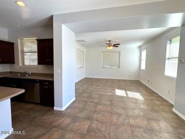 3827 E TRIGGER Way, Gilbert, AZ 85297