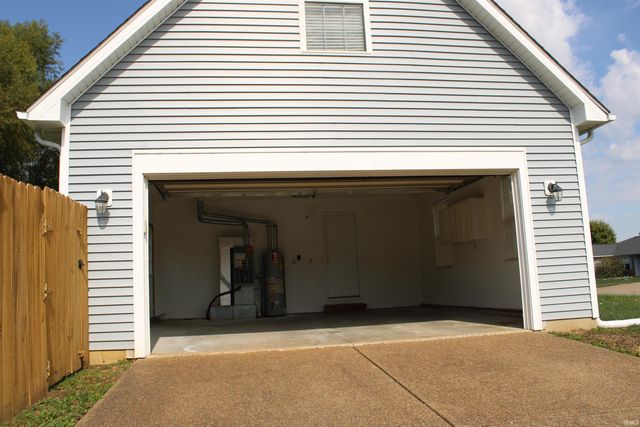12620 Kenai Drive, Evansville, IN 47725