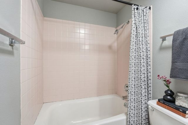 852 N Summit Blvd, Spokane, WA 99201